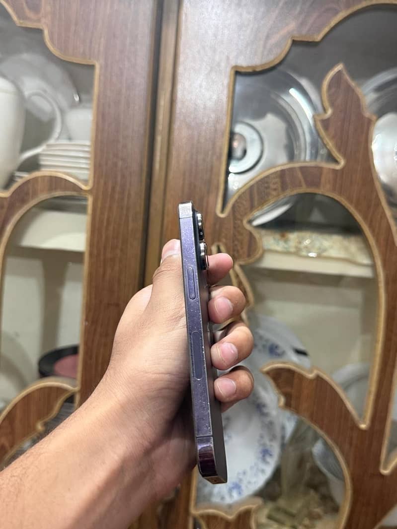 Apple iPhone 14 Pro 4