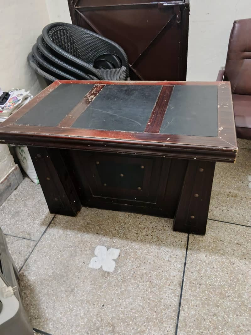 Table& Chair 2