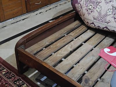 i want to sale 2 adad  beds in good condition and decent desighn.