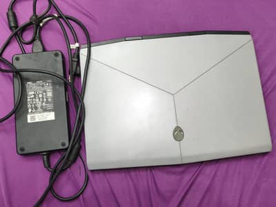 Alienware m15 Gaming Laptop | i9 8th Generation | RTX 2080 | 32 GB Ram