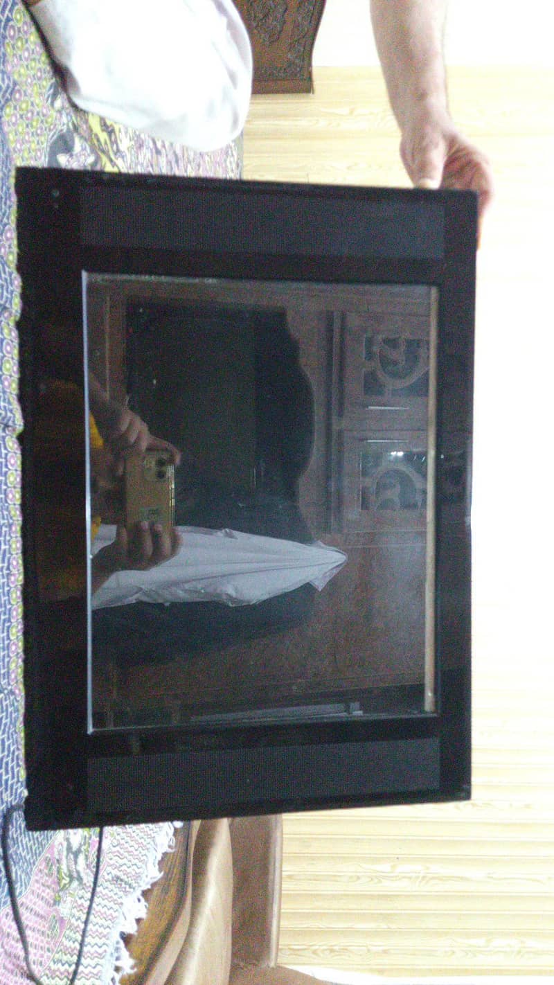 LED TV(1 2