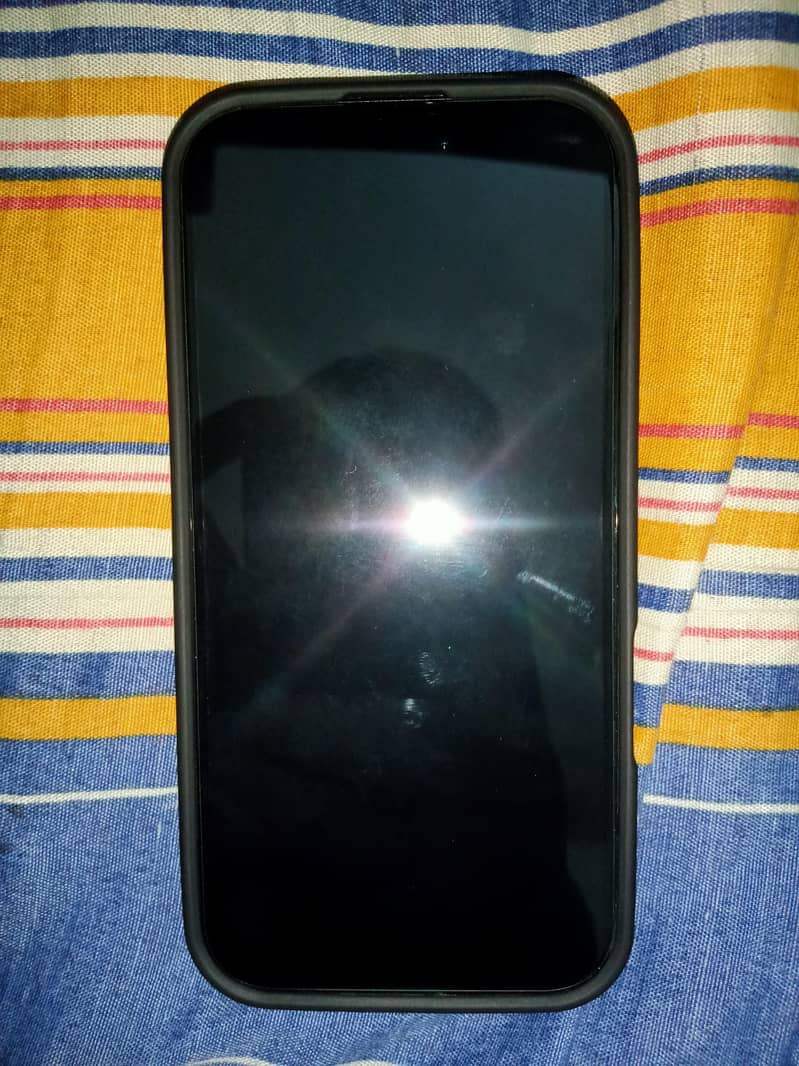 Apple iPhone 16 0