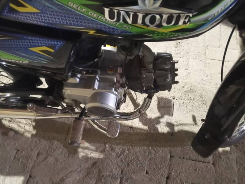 unique 1