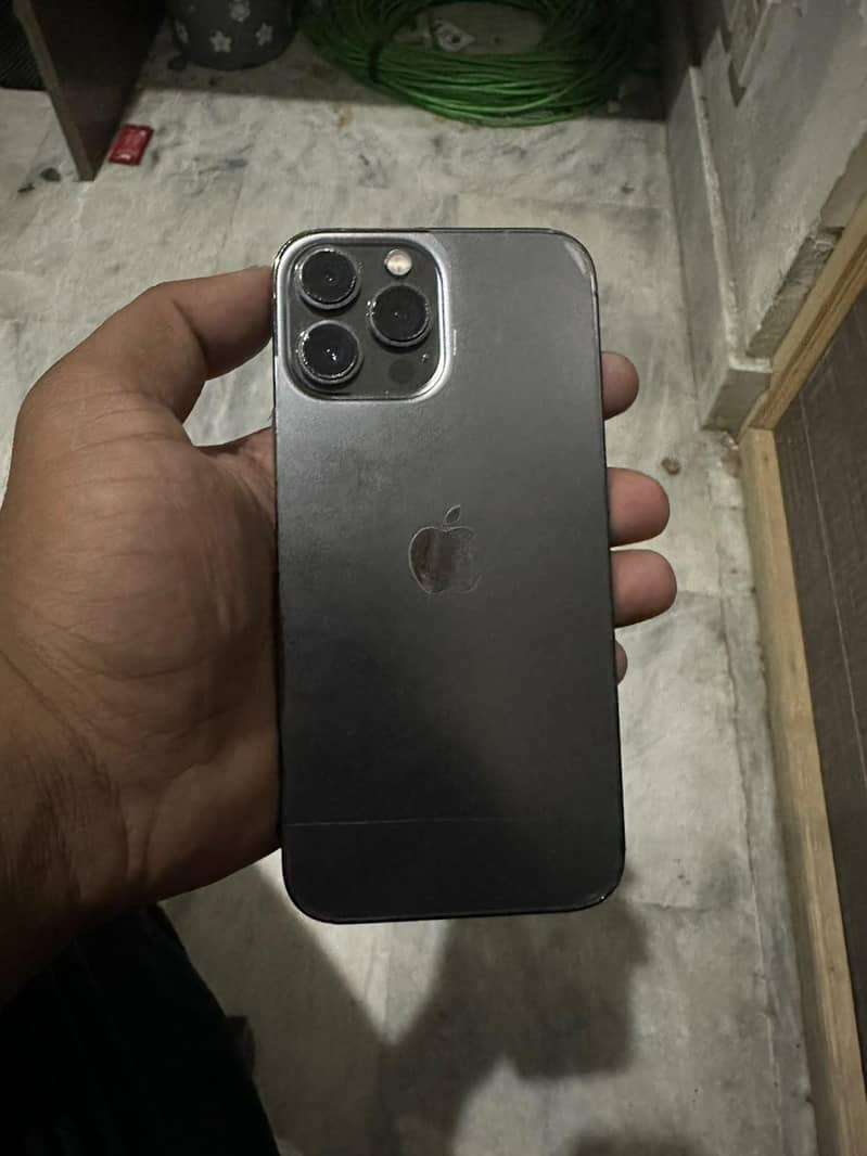 Apple iPhone 13 Pro Max 6