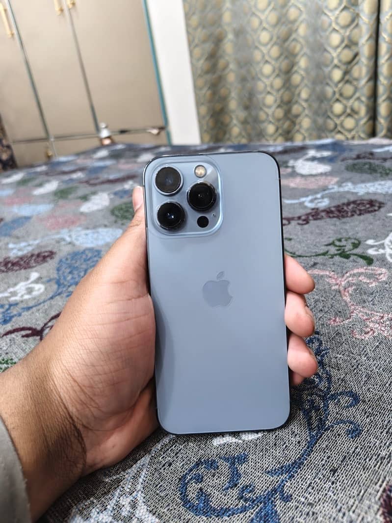 13 pro 3