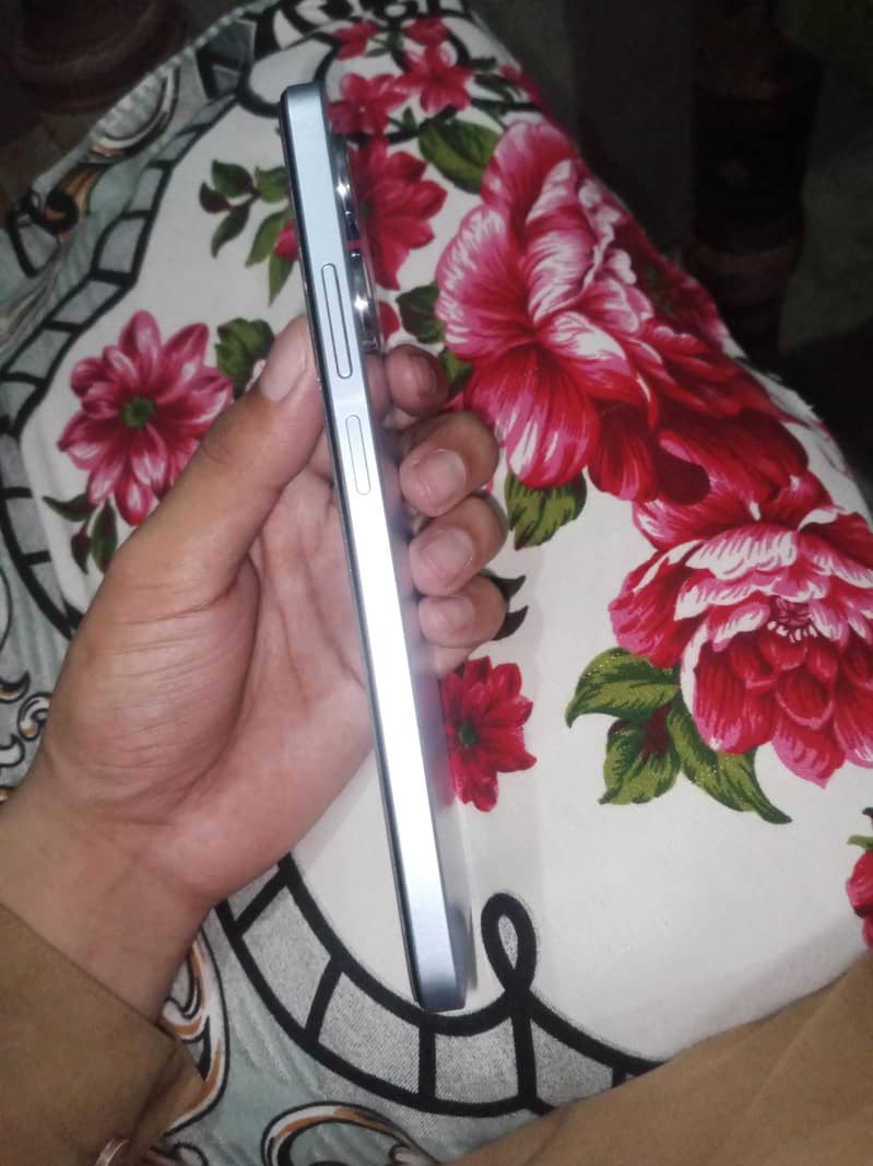 Realme Note 60 2