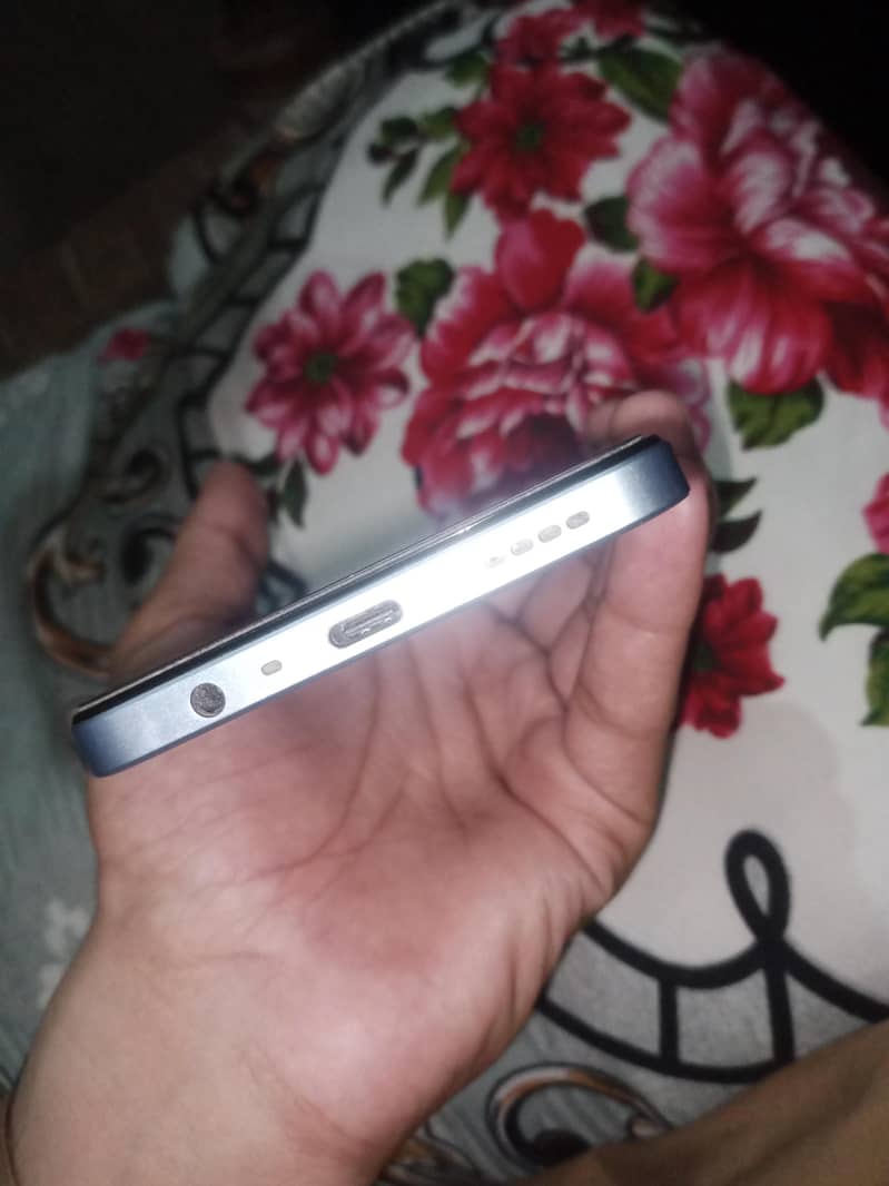 Realme Note 60 5