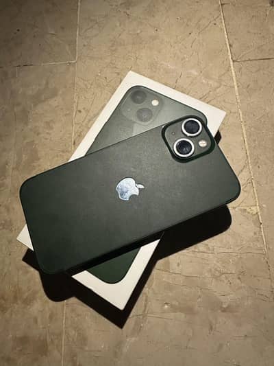 Apple iPhone 13
