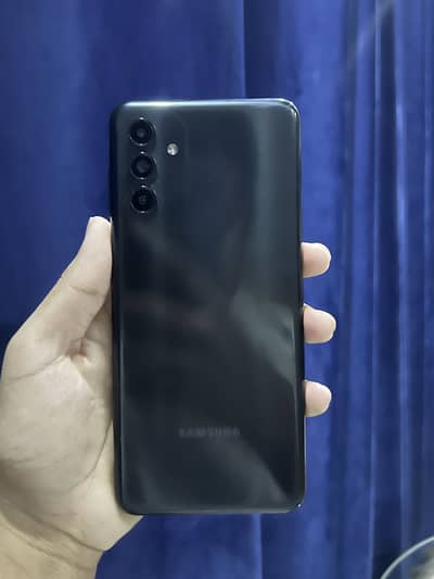 Samsung A04s