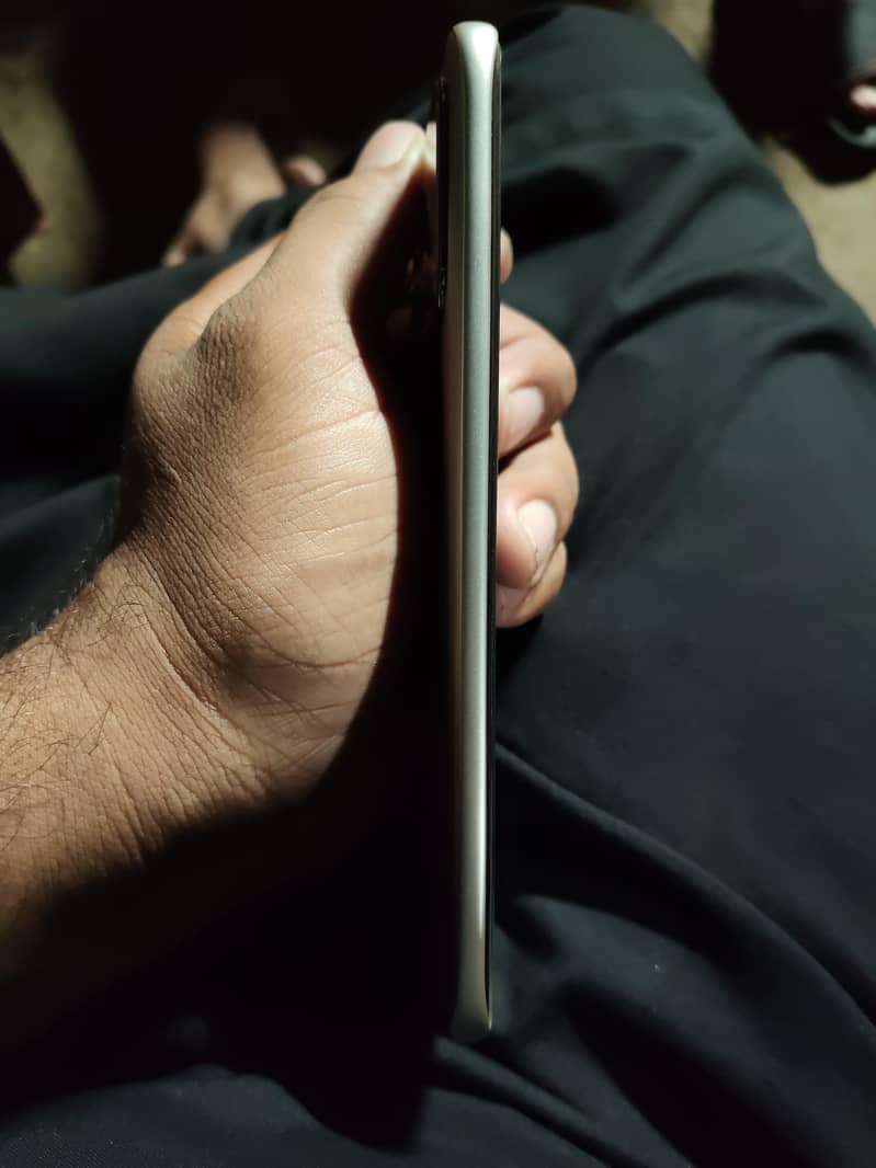 Infinix note edge 6