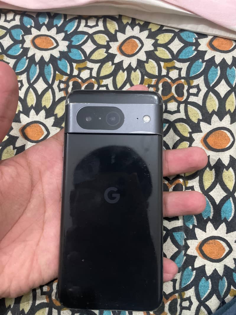 Google Pixel 8 7
