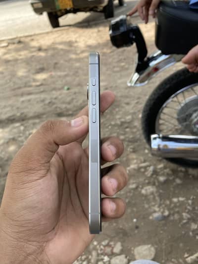 Apple iPhone 15 Pro