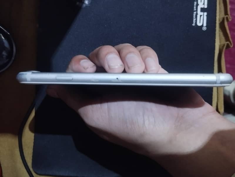 Apple iPhone 7 6