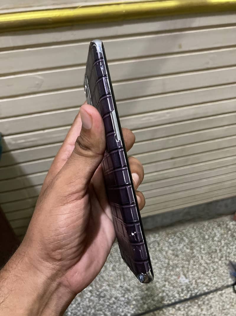 One Plus 9 Pro 4