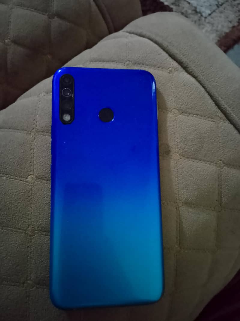 Tecno Spark 4 0
