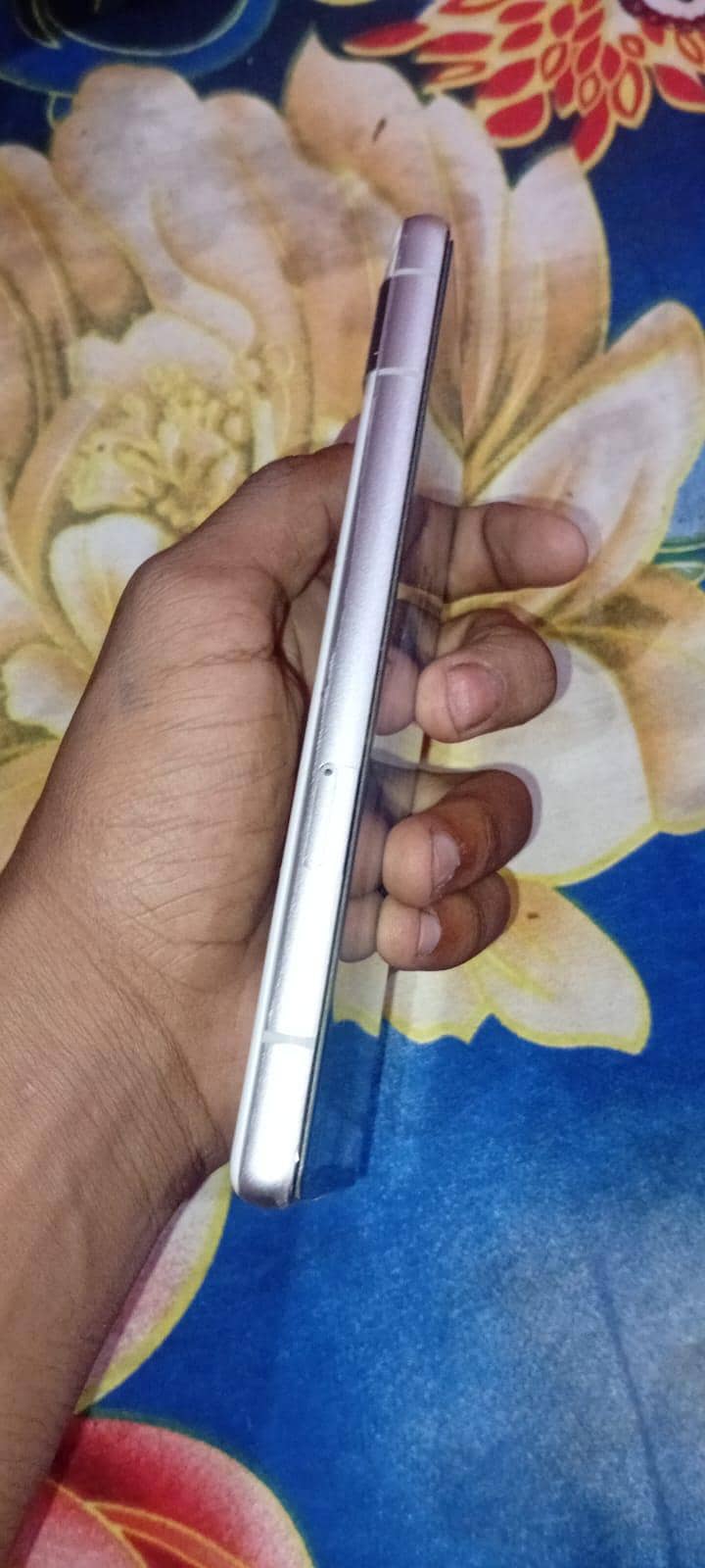 Google Pixel 7a 4