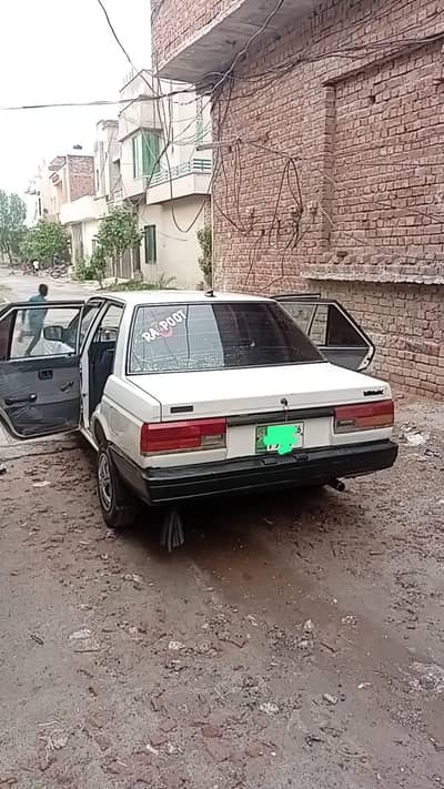 Nissan Sunny 1987