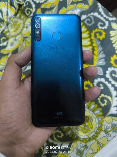 Infinix Hot 8