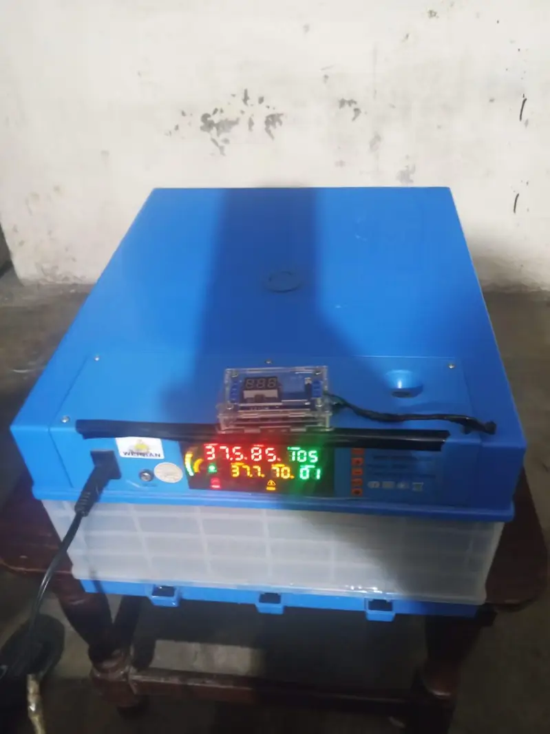 36 egg incubator for sale — photo 2