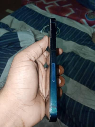Apple iPhone 14