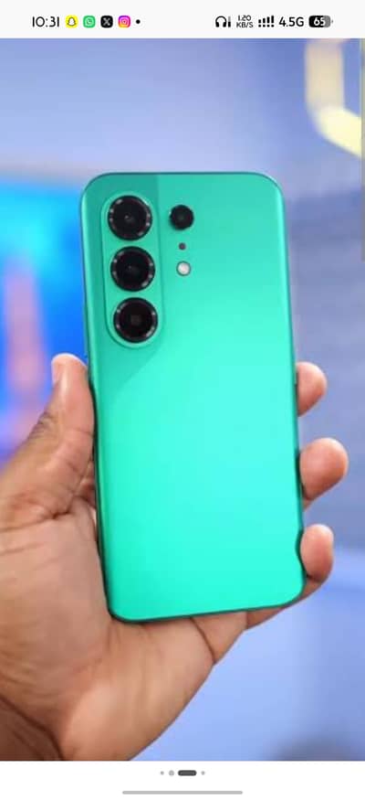 10/10 daba charger sath hy only 2 month use keya hy