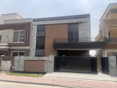 BRAND NEW HOUSE 10 MARLA AVAILABLE FOR SALE IN BAHRIA ORCHARD LAHORE