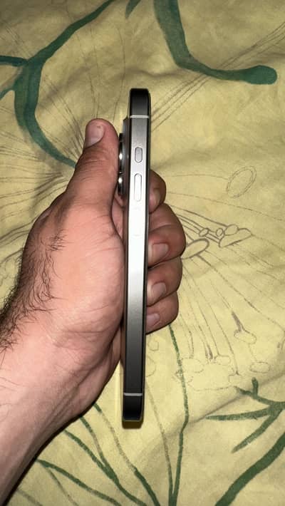 Apple iPhone 15 Pro