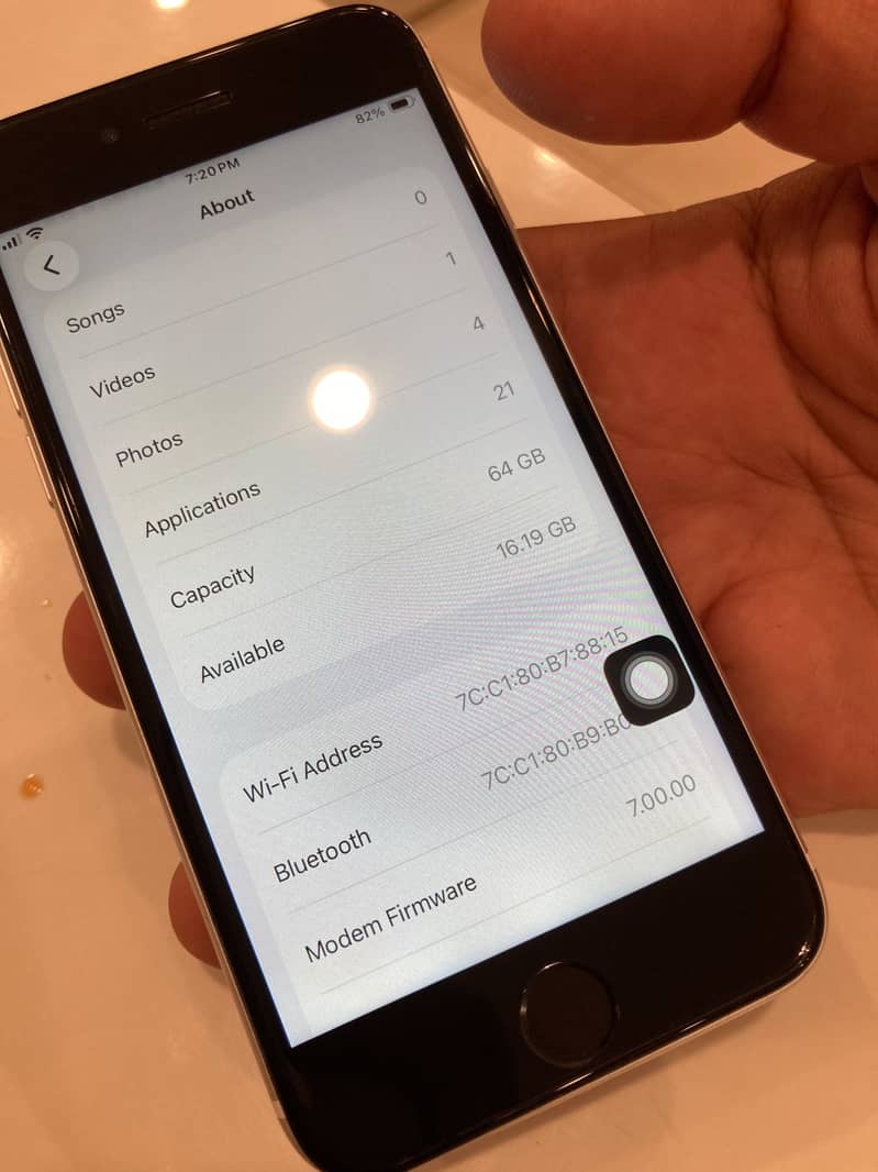 Apple iPhone SE 3