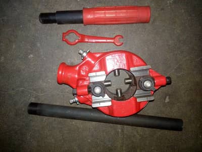 Whale Ratchet Die Stock Set 1/2" to 1-1/4" CompletePipe Threading Tool
