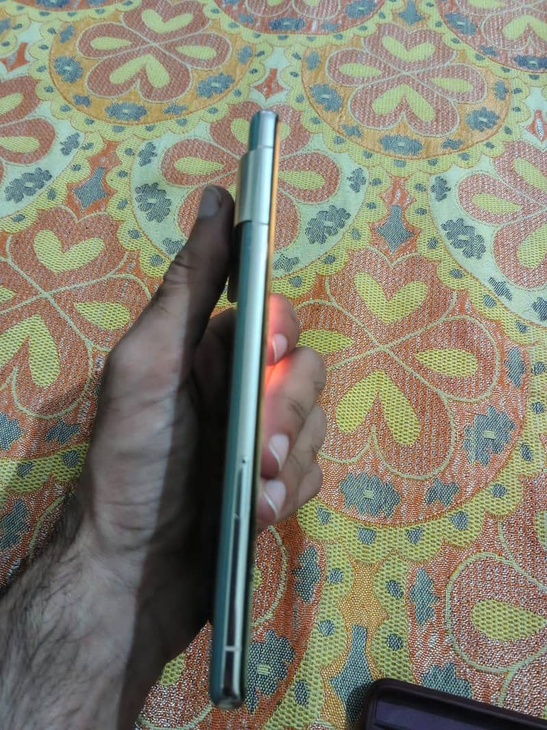 Google Pixel 7 Pro 6