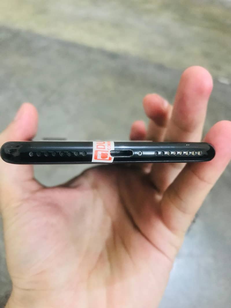 Apple iPhone 7 Plus 4