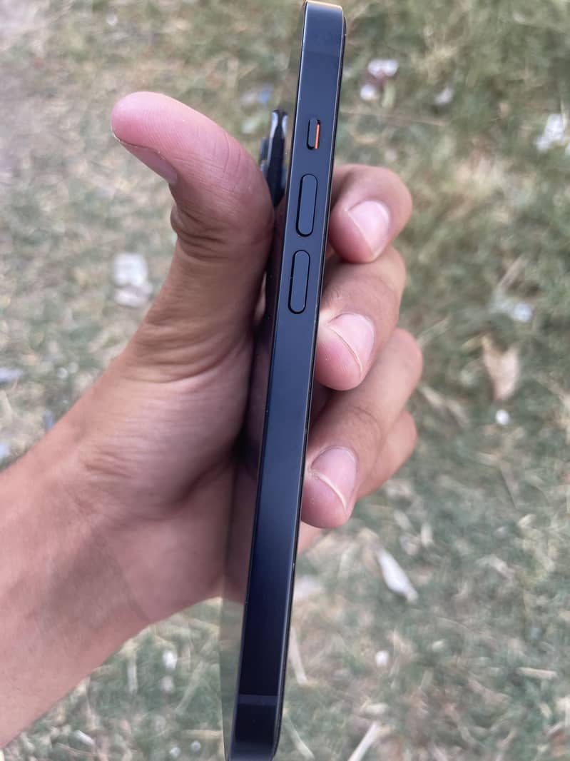 iPhone 14 5