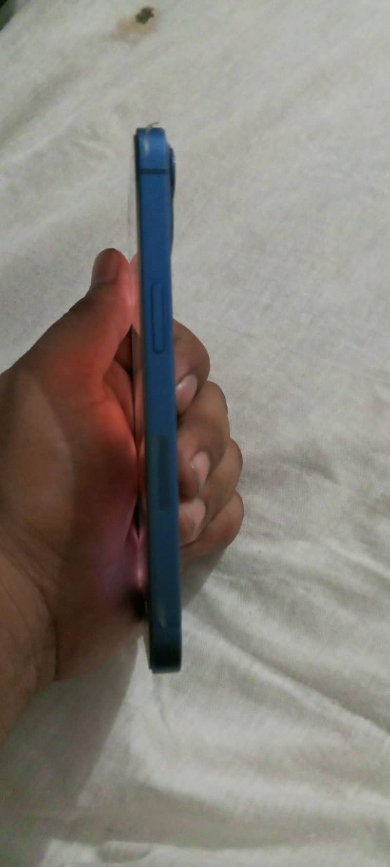 Apple iPhone 13 2