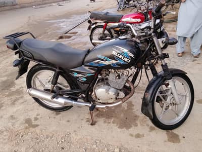 Suzuki GS 150 SE Alloy Rims, Disc Break.