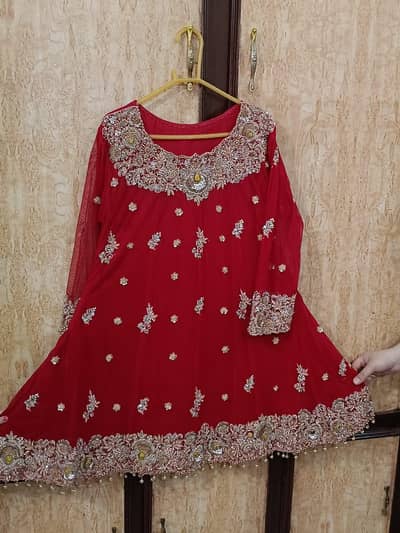 Beautiful and Elegant Bridal Dress