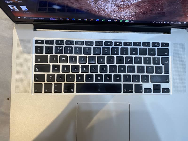 Mac book Pro 1