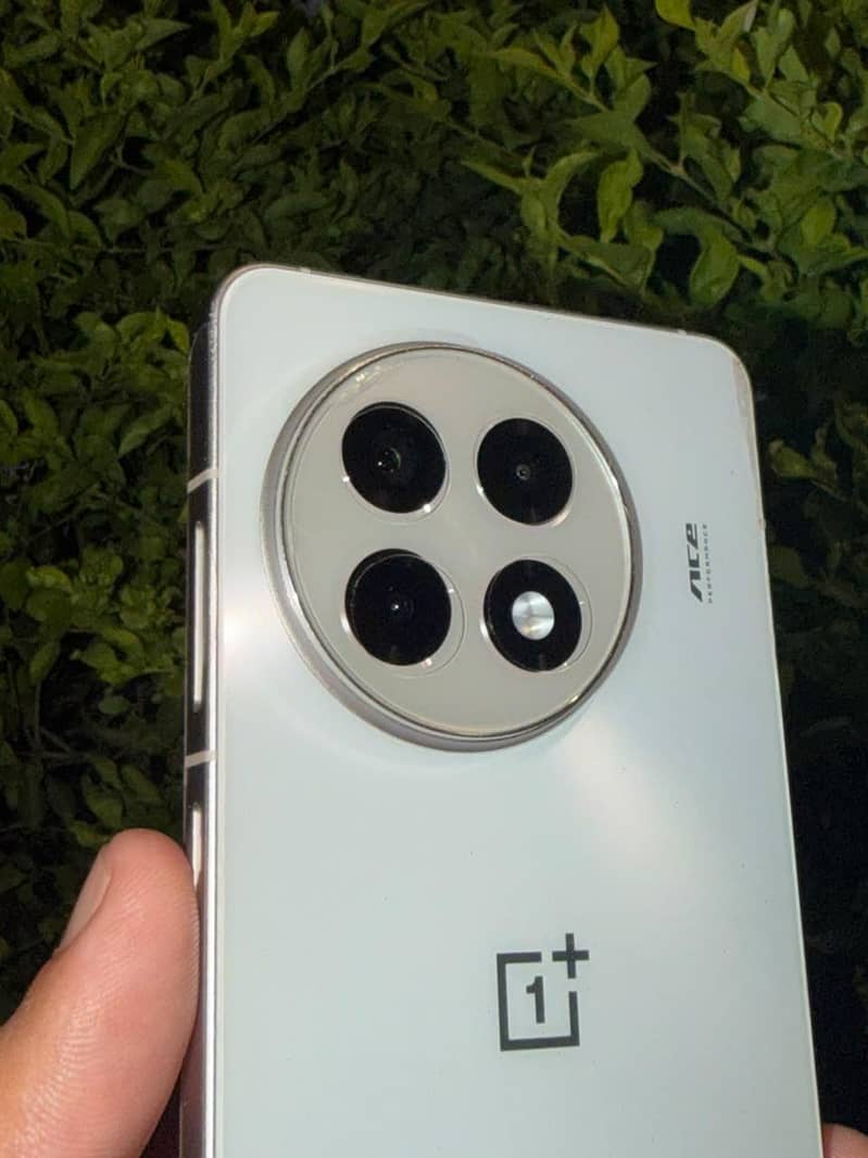 One Plus Ace 5 4