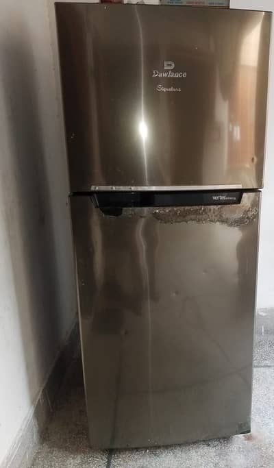 Medium sized fridge, Cooling excellent,