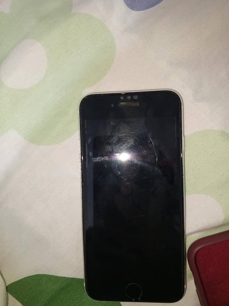 Apple iPhone SE 0