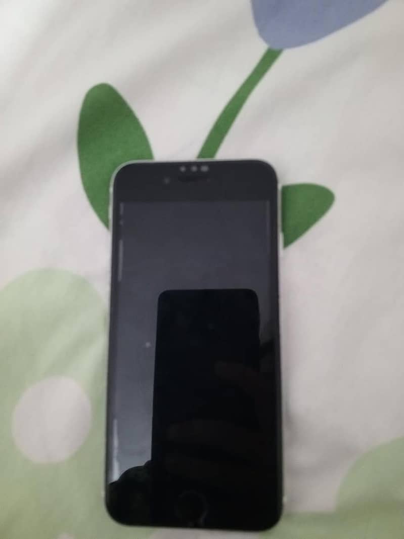 Apple iPhone SE 3