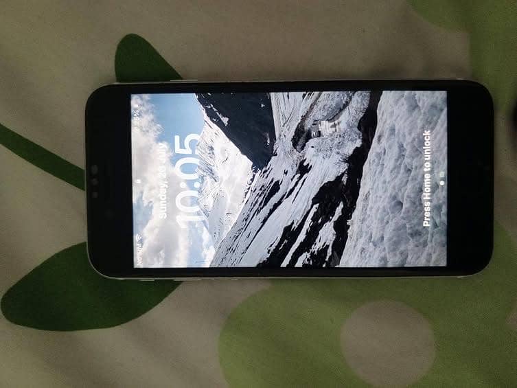 Apple iPhone SE 4