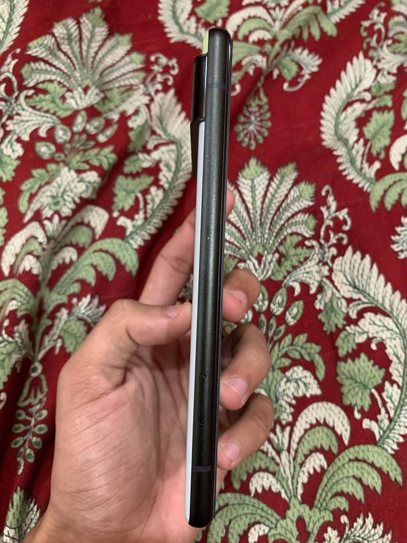 Google Pixel 6 3