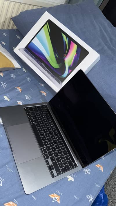 MACBOOK PRO M2