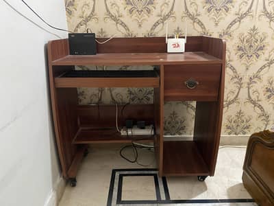 Computer Table