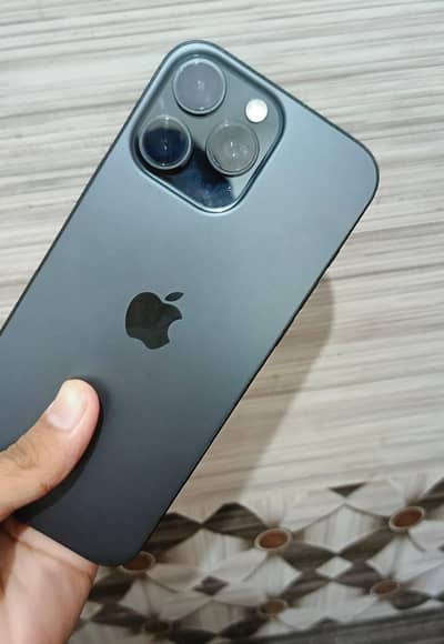 Apple iPhone 16 Pro Max