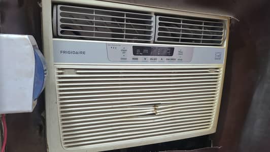 window AC