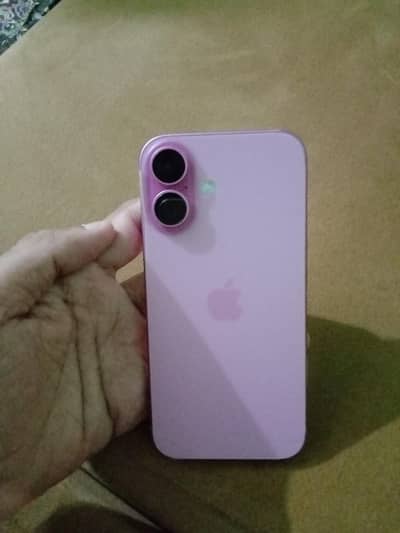 Apple iPhone 16