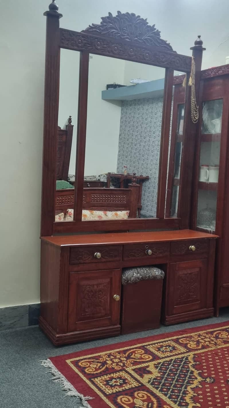 dressing table 2