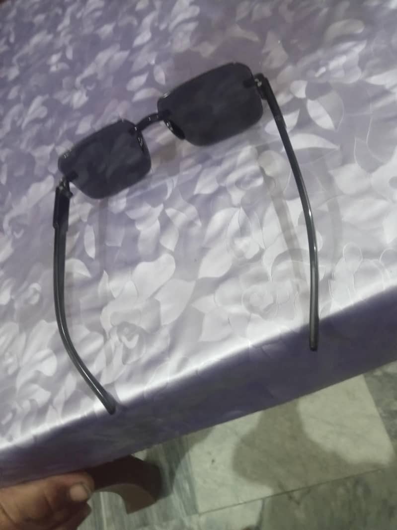 Glasses 1
