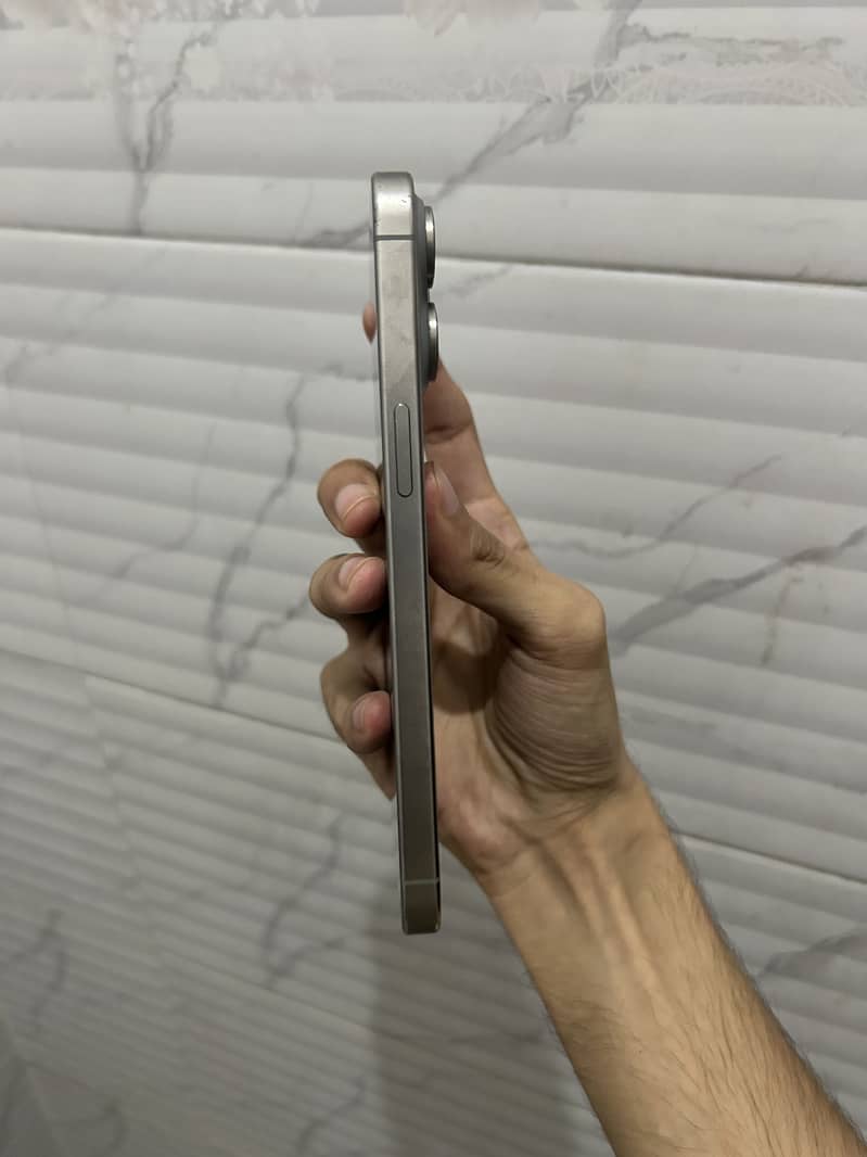 Iphone 15 pro max 2